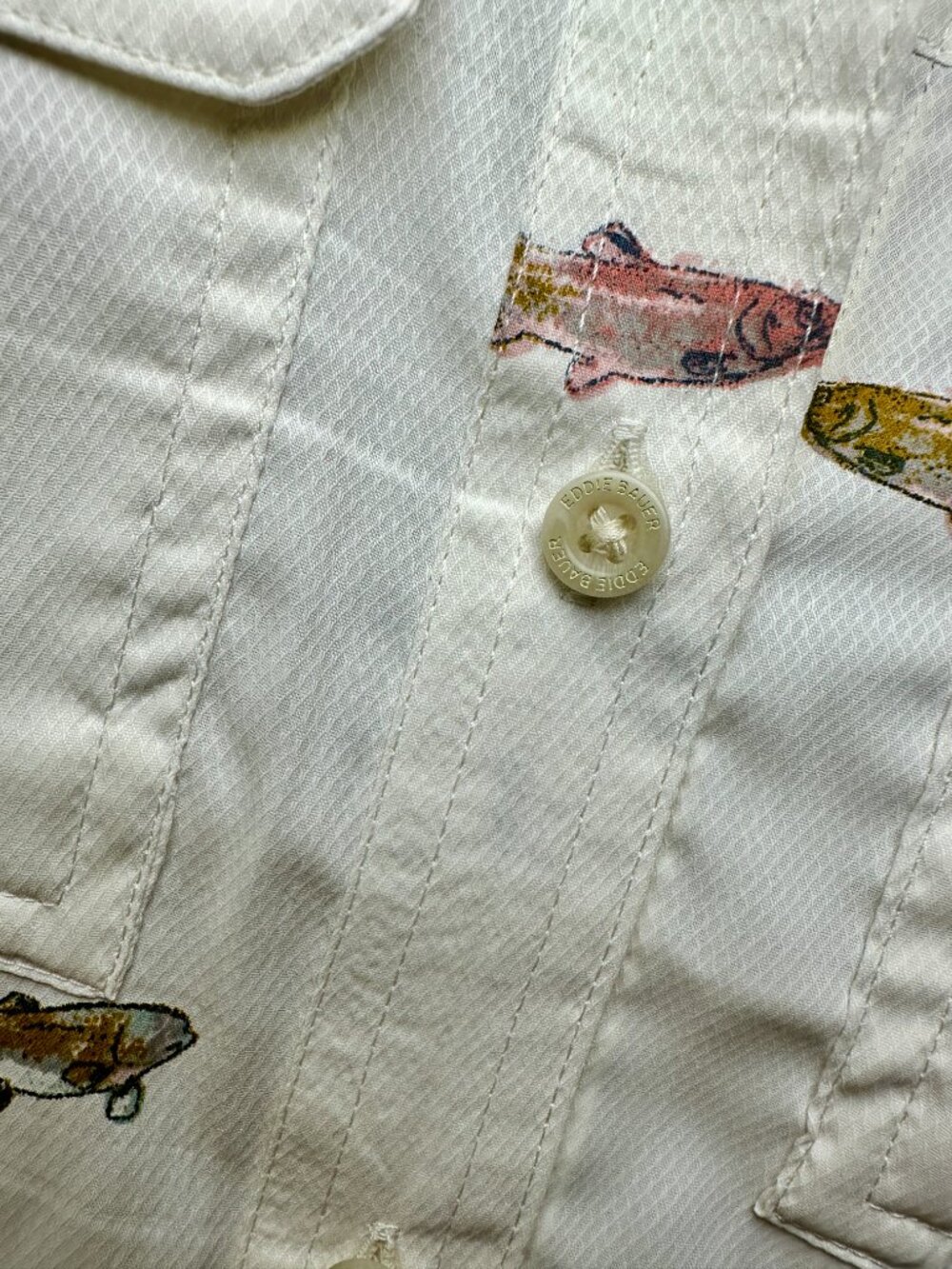 Eddie Bauer Women's Vented Fly Fishing Shirt Blouse Size Fish Pattern Size M - Picture 10 of 13